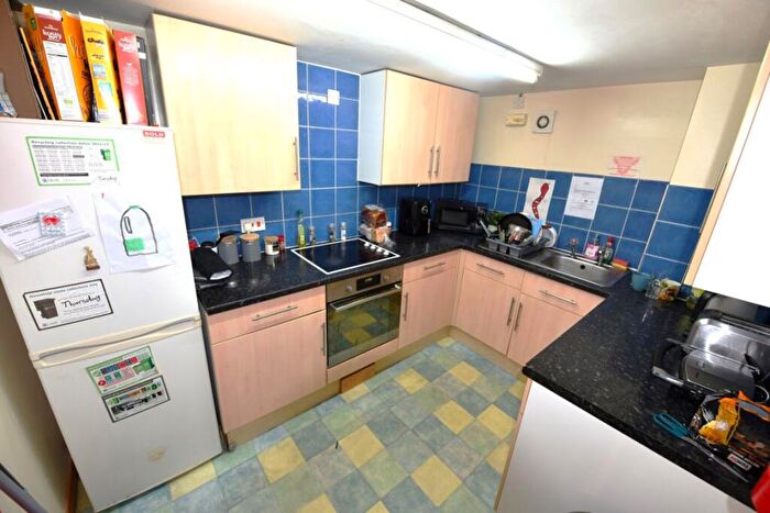 3 Bedroom House To Rent In John Street, LS6