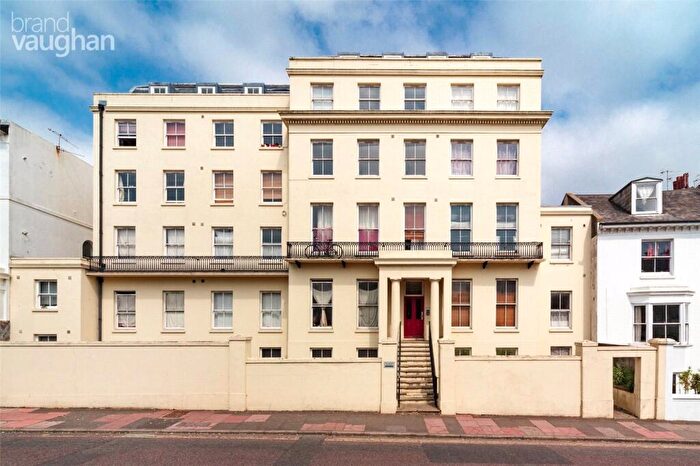 Flat To Rent In Buckingham Place, Brighton, BN1
