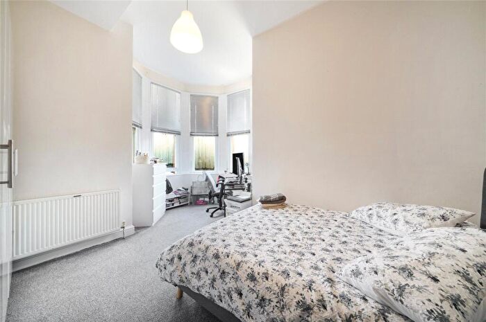 2 Bedroom Flat To Rent In Chevening Road, Queens Park, NW6