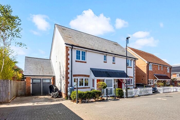 3 Bedroom Semi-Detached House For Sale In Meadow Drive, Henfield, BN5