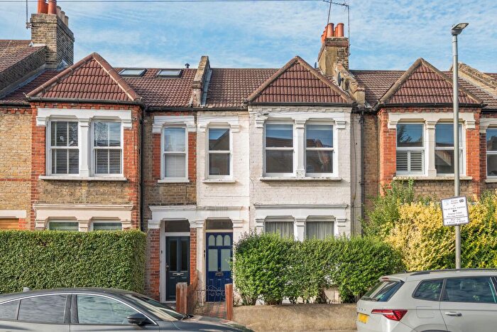1 Bedroom Flat For Sale In Aldis Street, Tooting, London, SW17