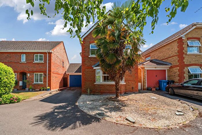 3 Bedroom Detached House To Rent In The Limes, Windsor, SL4