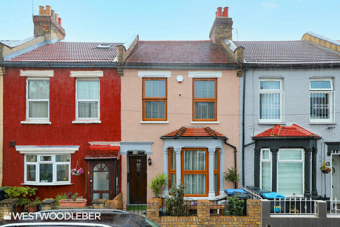 3 Bedroom Terraced House To Rent In Raynham Avenue, London, N18