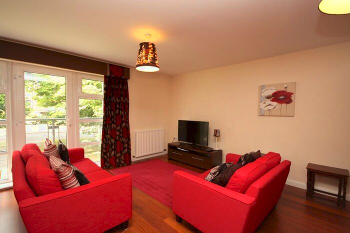 2 Bedroom Flat To Rent In Hammerman Drive, Aberdeen, AB24