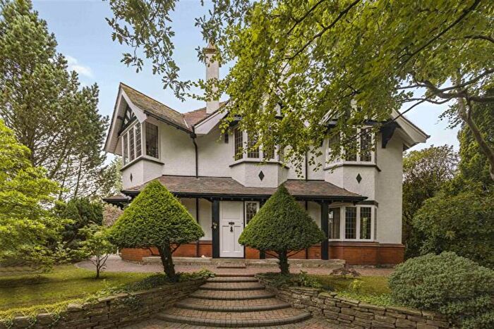 5 Bedroom Detached House For Sale In Park Lane, Macclesfield, SK11