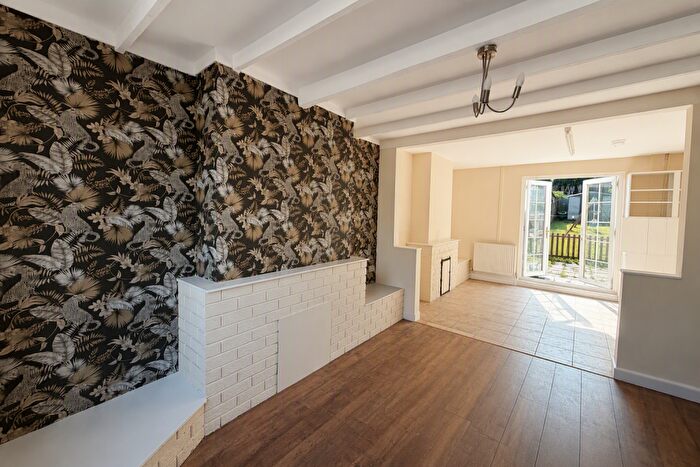 3 Bedroom Terraced House To Rent In Pearson Avenue, CV6