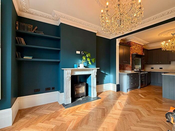 3 Bedroom Flat For Sale In High Street, Bexhill-On-Sea, TN40