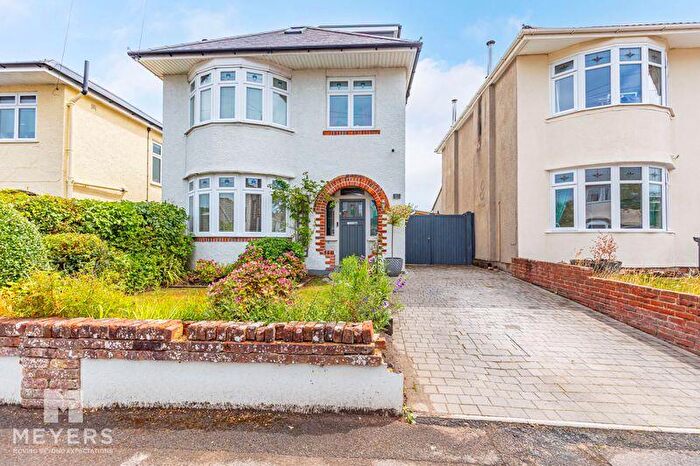 4 Bedroom Detached House For Sale In Corhampton Road, Bournemouth, BH6