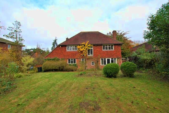 4 Bedroom Detached House To Rent In Albury Road, GU1