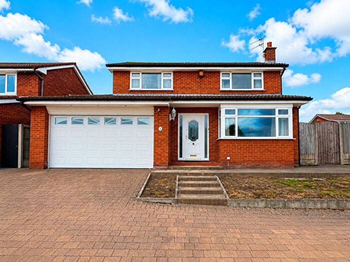 4 Bedroom Detached House For Sale In Broom Way, Westhoughton, BL5