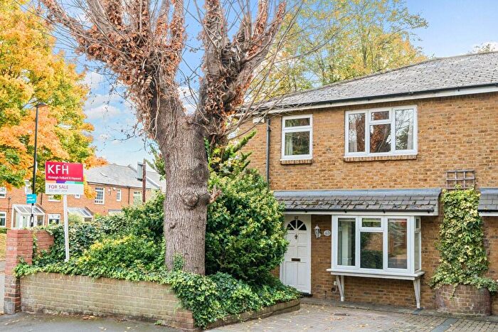 3 Bedroom Semi-Detached House For Sale In Dorville Road, Lee, London, SE12