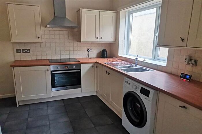 5 Bedroom House To Rent In Bedroom Detached House In Winton, BH9