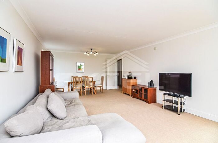 2 Bedroom Flat To Rent In Haverstock Hill, Belsize Park, London, NW3