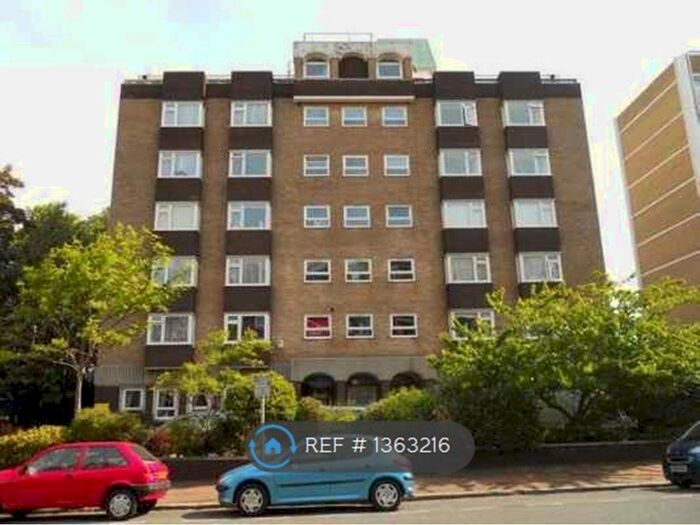 Studio To Rent In Hartington Place, Eastbourne, BN21