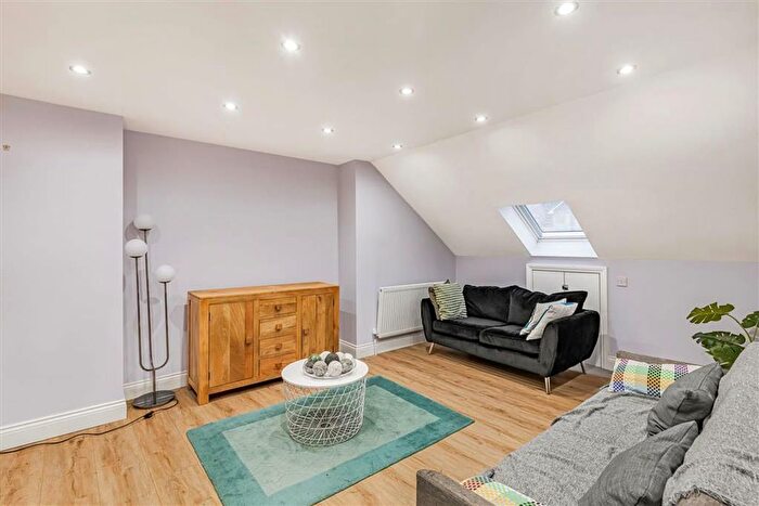 2 Bedroom Flat To Rent In Dudden Hill Lane, Wilesden, NW10