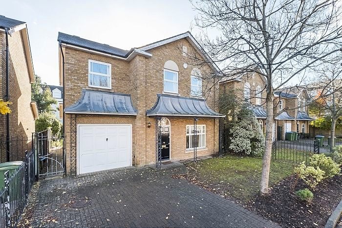 4 Bedroom Detached House To Rent In Savery Drive, Long Ditton, Surbiton, KT6