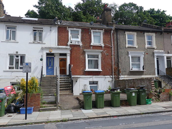 Studio To Rent In Brookhill Road, Woolwich, SE18