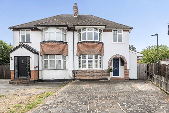 3 Bedroom Semi-detached House For Sale In Lodge Close, Orpington, BR6