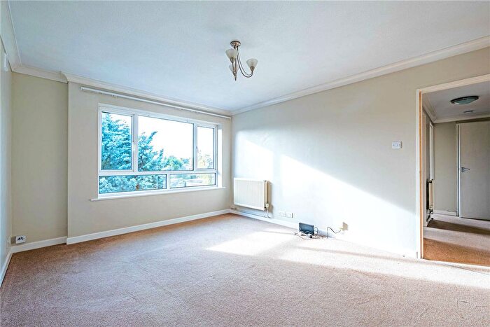 1 Bedroom Flat To Rent In Champneys, Upper Hitch, Carpenders Park, Herts, WD19