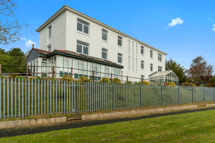 2 Bedroom Apartment To Rent In Astor Drive, Plymouth, PL4