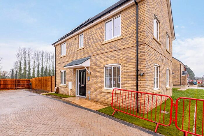 3 Bedroom Semi Detached House For Sale In Putters Place, Damgate, Holbeach, PE12