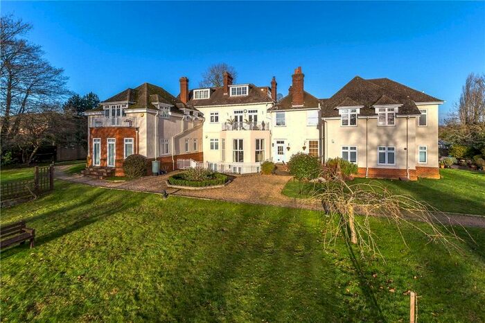 2 Bedroom Flat For Sale In Bylands House, Dunstable Road, Redbourn, Hertfordshire, AL3