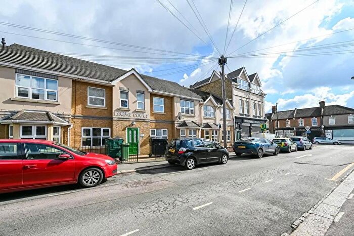 1 Bedroom Flat To Rent In Lorne Court, Lorne Road, Walthamstow, E17