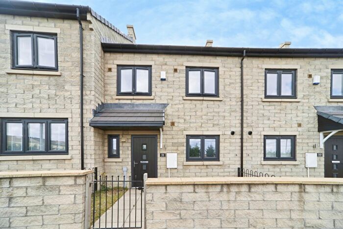 3 Bedroom Terraced House For Sale In Halifax Road, Denholme, Bradford, BD13