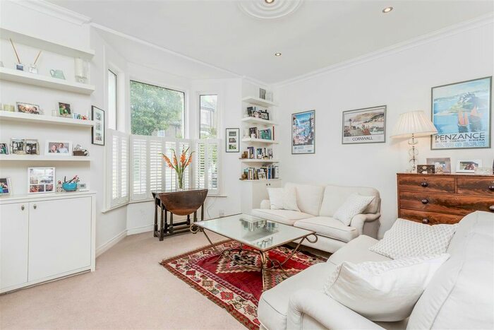 1 Bedroom Flat To Rent In Coningham Road, London, W12