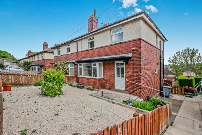 3 Bedroom Semi-Detached House For Sale In Peaseland Avenue, Cleckheaton, West Yorkshire, BD19