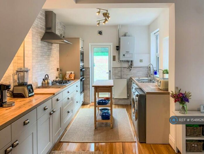 4 Bedroom Terraced House To Rent In Kempton Road, Liverpool, L15