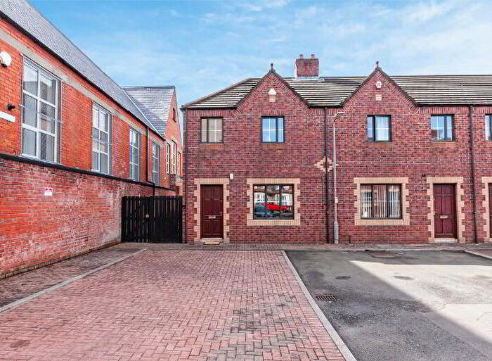 3 Bedroom TownHouse For Sale In Edinburgh Mews, Belfast, BT9