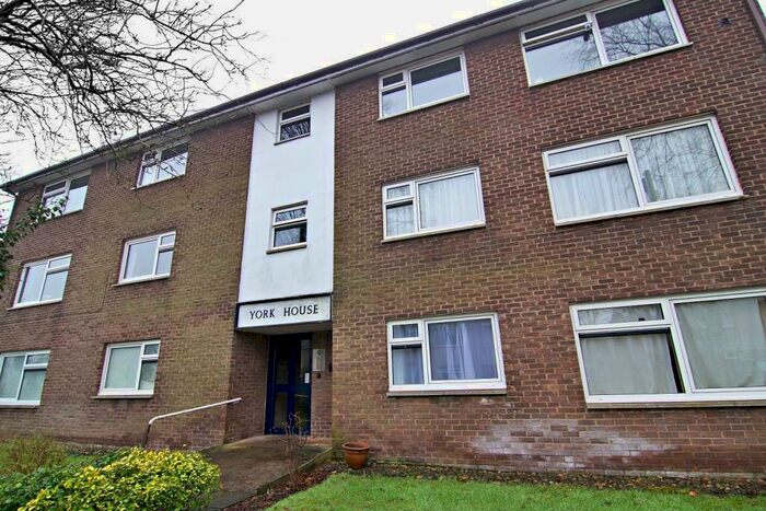 1 Bedroom Flat To Rent In York Road, Bowerham, Lancaster, LA1
