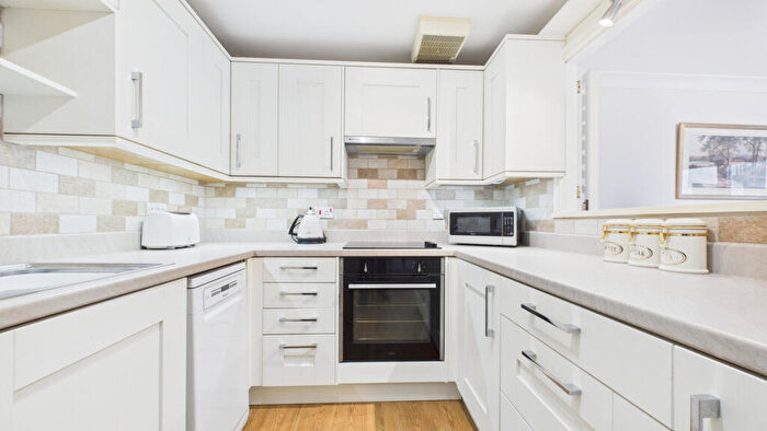 2 Bedroom Apartment For Sale In Station Road, Arnside, LA5