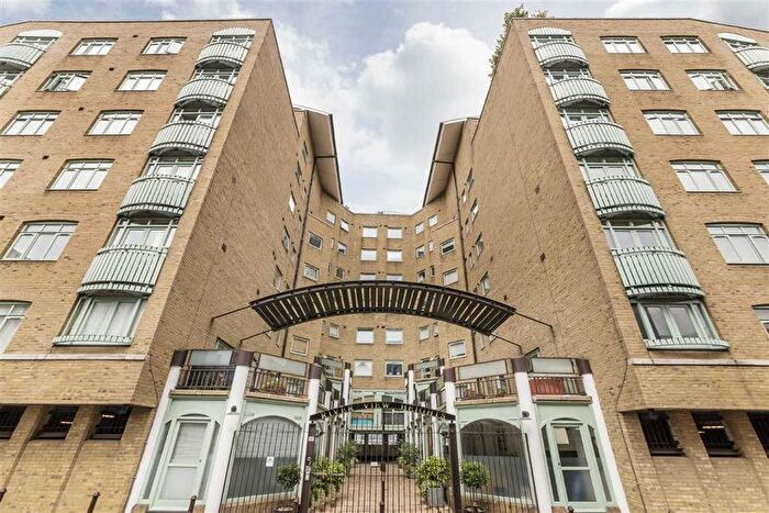 2 Bedroom Flat To Rent In Bermondsey Wall West, London, SE16