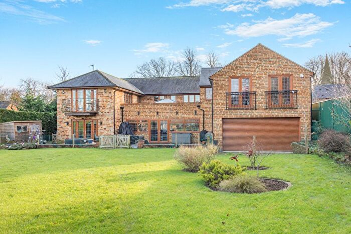 6 Bedroom Detached House For Sale In Church Lane, Northampton, Bugbrooke, NN7