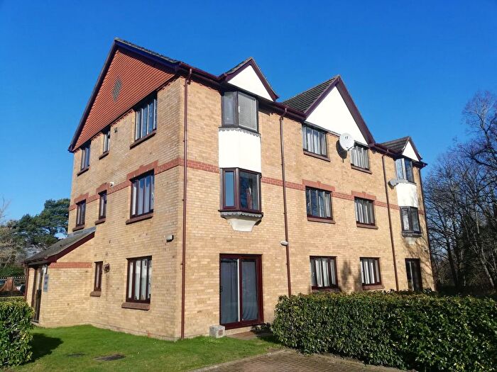 1 Bedroom Flat To Rent In St. Annes Rise, Redhill, RH1