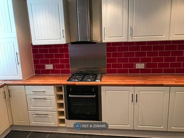 3 Bedroom Semi-Detached House To Rent In Byron Gardens, Tilbury, RM18