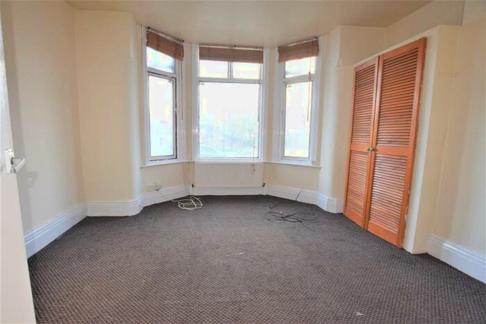 Apartment To Rent In Barlow Moor Road, Manchester, M21