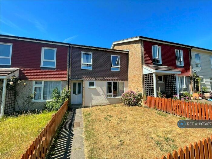 4 Bedroom Terraced House To Rent In The Chantrys, Farnham, GU9