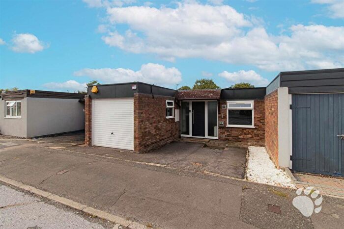 4 Bedroom Terraced House For Sale In Gun Hill Place, Kingswood, The Woodlands Estate, SS16