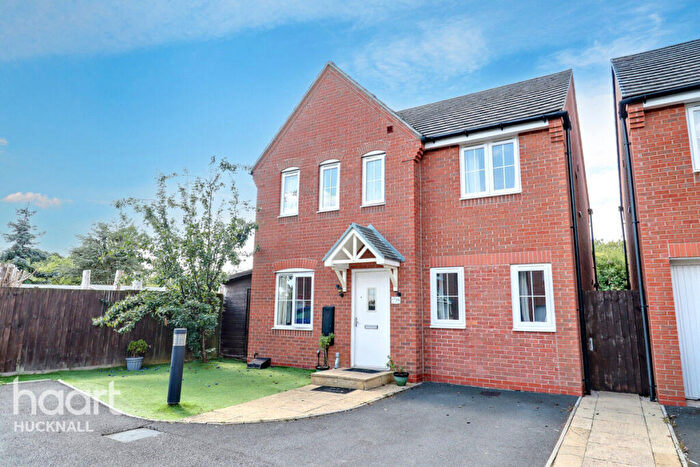 4 Bedroom Detached House For Sale In Dexters Grove, Nottingham, NG15