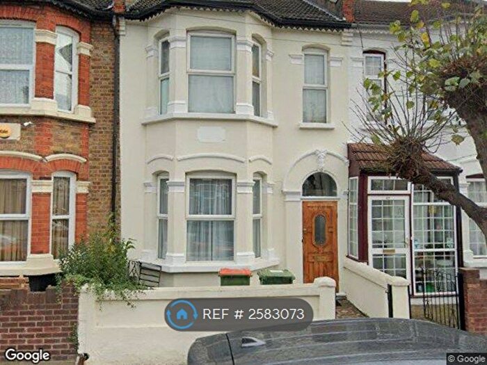 4 Bedroom Terraced House To Rent In Seventh Avenue, London, E12
