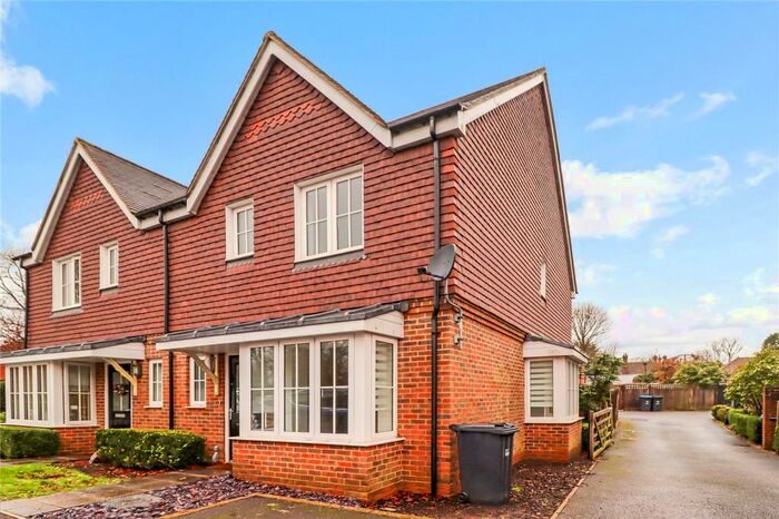 3 Bedroom Semi-Detached House To Rent In Shearing Drive, Burgess Hill, West Sussex, RH15