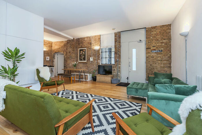 1 Bedroom Apartment To Rent In Cyntra Place, Hackney, E8