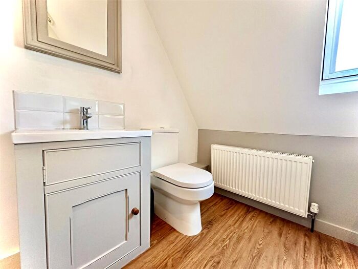 2 Bedroom Apartment To Rent In Henleaze, Henleaze Gardens, BS9