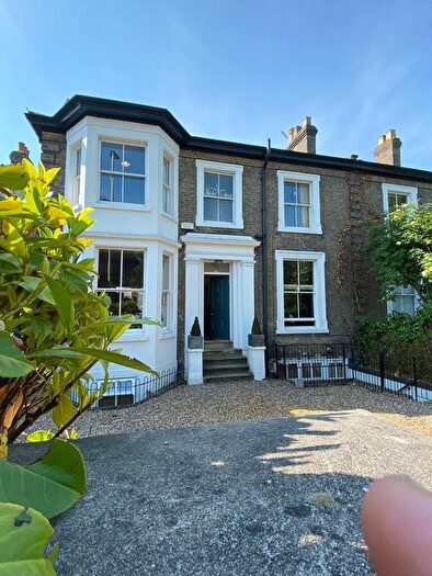 2 Bedroom Maisonette To Rent In Earlham House Shops, Earlham Road, Norwich, NR2