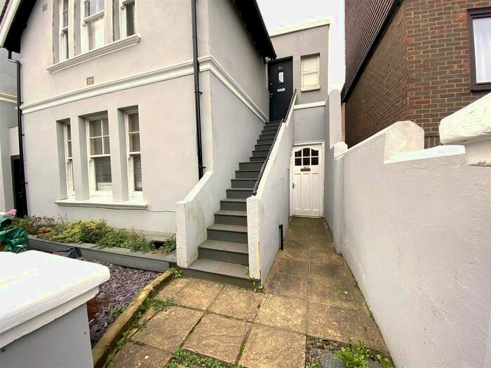 1 Bedroom Flat To Rent In West Hill Road, St. Leonards-On-Sea, TN38