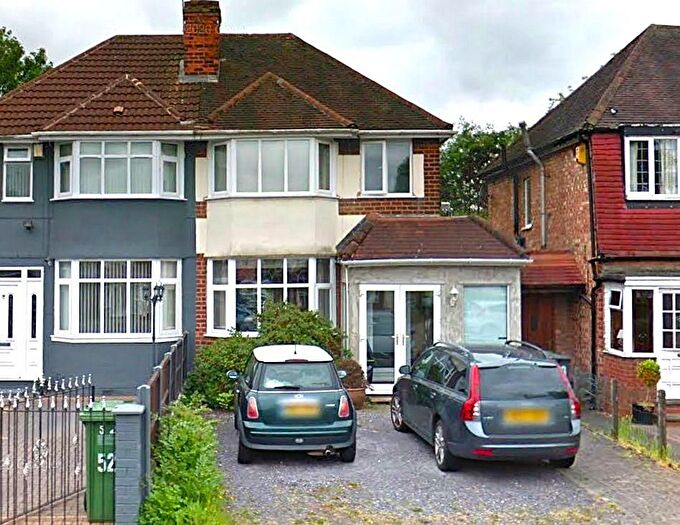 3 Bedroom Property To Rent In Pierce Avenue, Solihull, B92