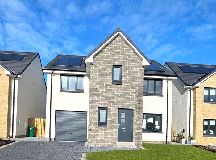 5 Bedroom Detached House For Sale In Kinglassie, Fife, KY5